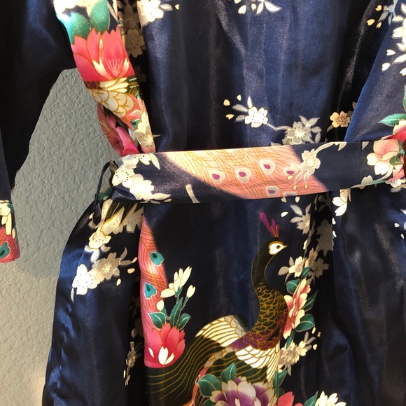 Bridal Floral Navy Blue Silky-Like Robe - Picture 4 of 6